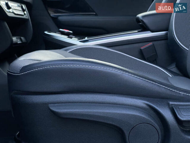 Білий Кіа Niro, об'ємом двигуна 0 л та пробігом 68 тис. км за 20750 $, фото 32 на Automoto.ua