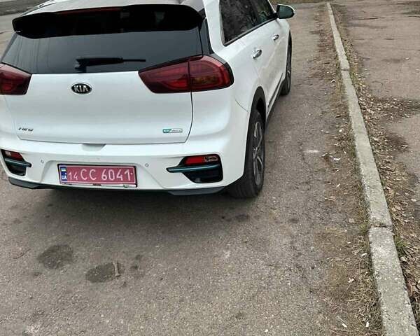Белый Киа Niro, объемом двигателя 0 л и пробегом 1 тыс. км за 17950 $, фото 12 на Automoto.ua