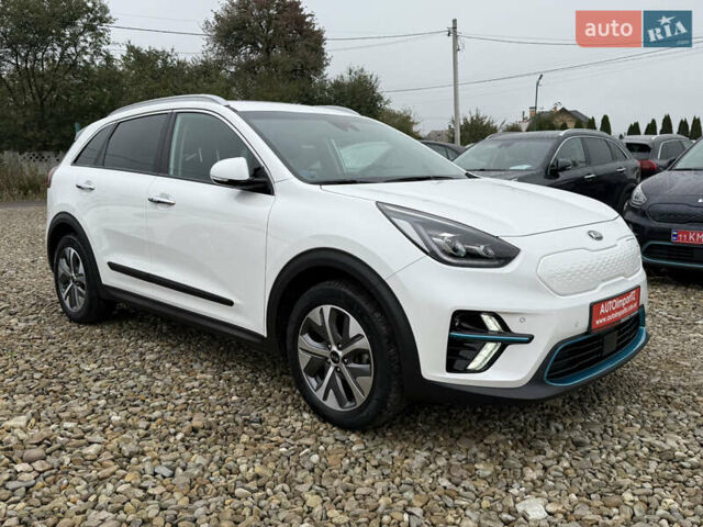 Белый Киа Niro, объемом двигателя 0 л и пробегом 54 тыс. км за 24700 $, фото 26 на Automoto.ua