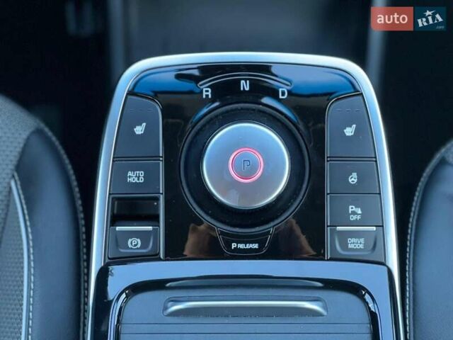 Белый Киа Niro, объемом двигателя 0 л и пробегом 112 тыс. км за 18800 $, фото 15 на Automoto.ua