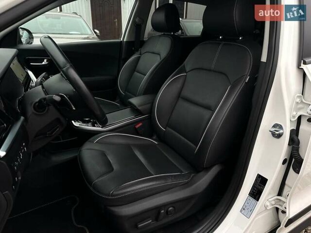 Белый Киа Niro, объемом двигателя 0 л и пробегом 38 тыс. км за 24700 $, фото 38 на Automoto.ua