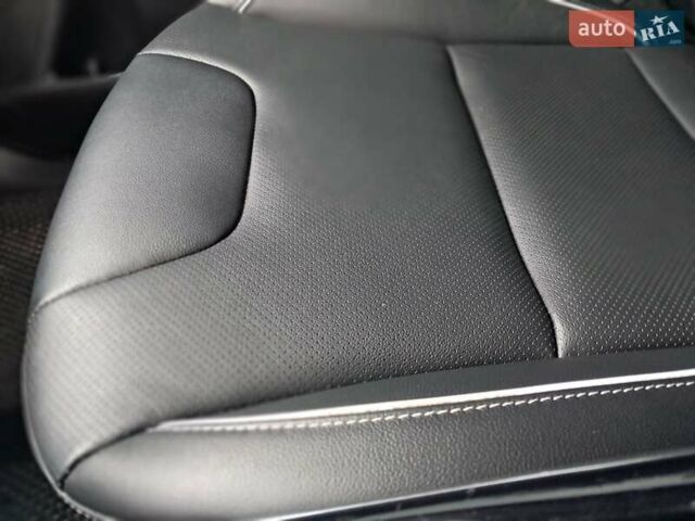 Білий Кіа Niro, об'ємом двигуна 0 л та пробігом 60 тис. км за 22900 $, фото 27 на Automoto.ua