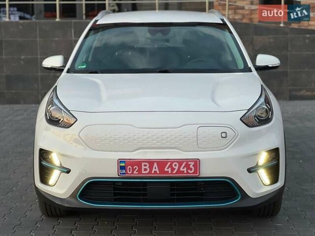Белый Киа Niro, объемом двигателя 0 л и пробегом 112 тыс. км за 17600 $, фото 8 на Automoto.ua