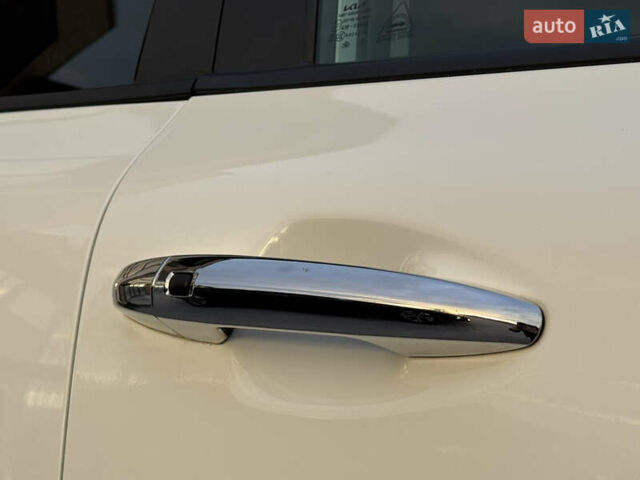 Белый Киа Niro, объемом двигателя 0 л и пробегом 113 тыс. км за 17800 $, фото 32 на Automoto.ua