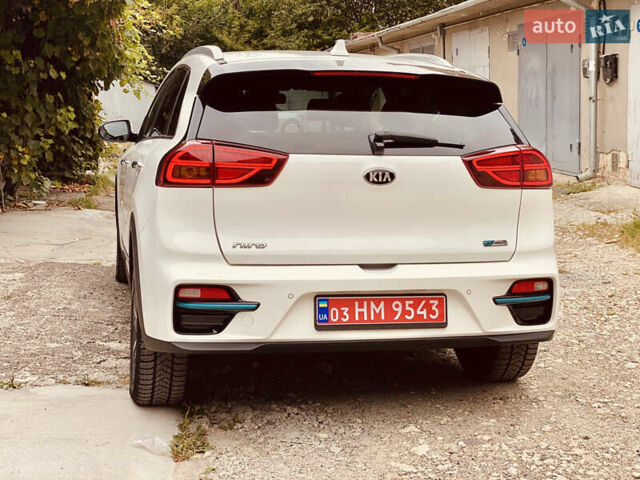 Белый Киа Niro, объемом двигателя 0 л и пробегом 164 тыс. км за 17750 $, фото 16 на Automoto.ua