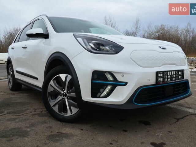 Белый Киа Niro, объемом двигателя 0 л и пробегом 73 тыс. км за 19548 $, фото 20 на Automoto.ua