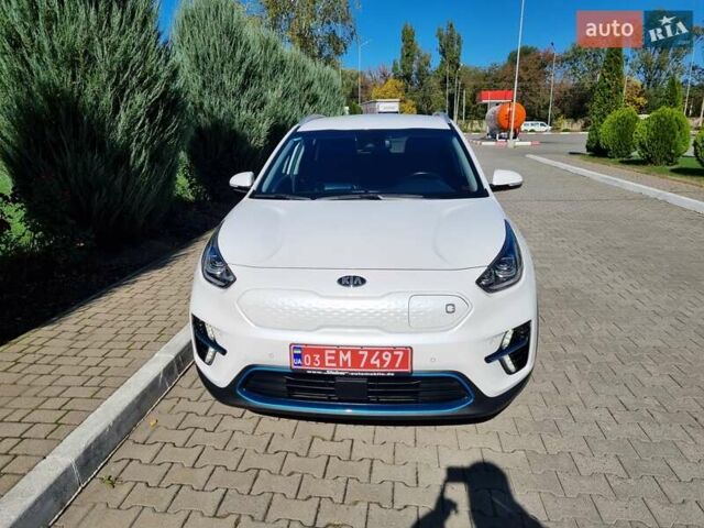 Белый Киа Niro, объемом двигателя 0 л и пробегом 65 тыс. км за 21750 $, фото 1 на Automoto.ua