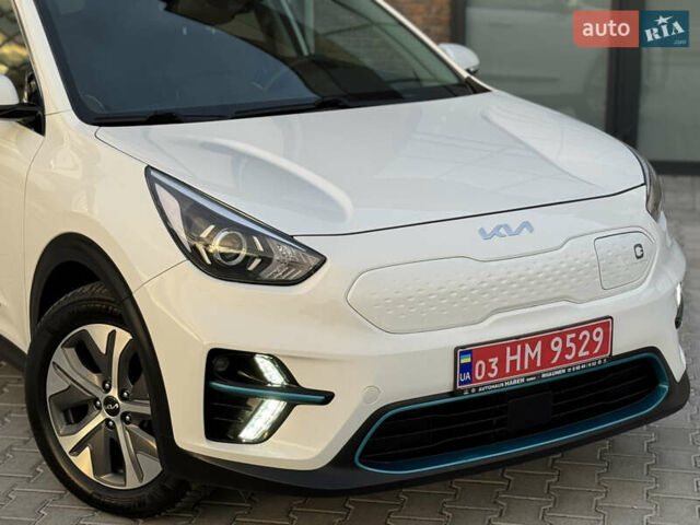 Белый Киа Niro, объемом двигателя 0 л и пробегом 113 тыс. км за 17800 $, фото 7 на Automoto.ua