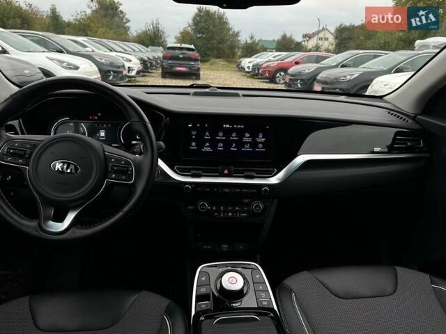 Белый Киа Niro, объемом двигателя 0 л и пробегом 56 тыс. км за 23400 $, фото 34 на Automoto.ua
