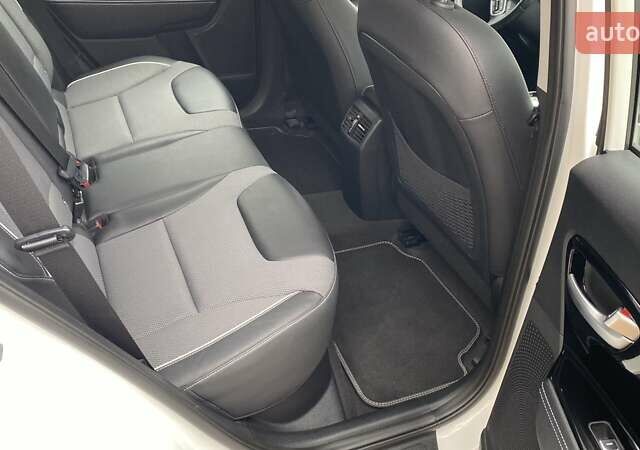 Белый Киа Niro, объемом двигателя 0 л и пробегом 63 тыс. км за 22500 $, фото 33 на Automoto.ua