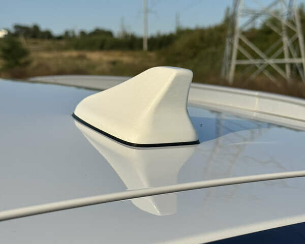 Білий Кіа Niro, об'ємом двигуна 0 л та пробігом 107 тис. км за 20900 $, фото 71 на Automoto.ua