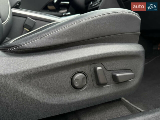 Белый Киа Niro, объемом двигателя 0 л и пробегом 54 тыс. км за 24700 $, фото 5 на Automoto.ua