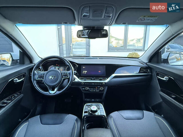 Белый Киа Niro, объемом двигателя 0 л и пробегом 80 тыс. км за 17800 $, фото 58 на Automoto.ua
