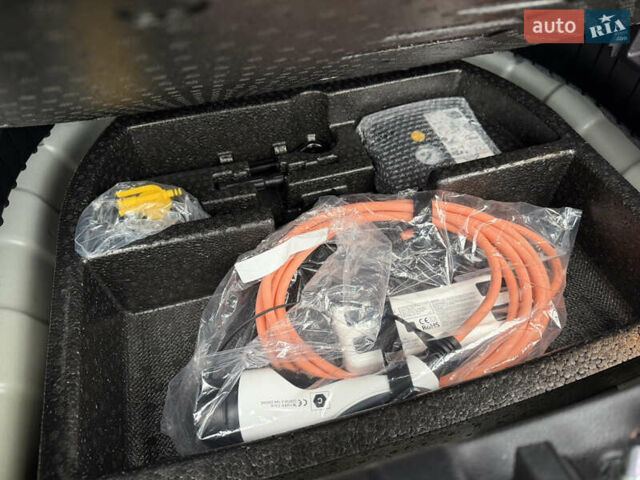 Белый Киа Niro, объемом двигателя 0 л и пробегом 51 тыс. км за 24200 $, фото 99 на Automoto.ua