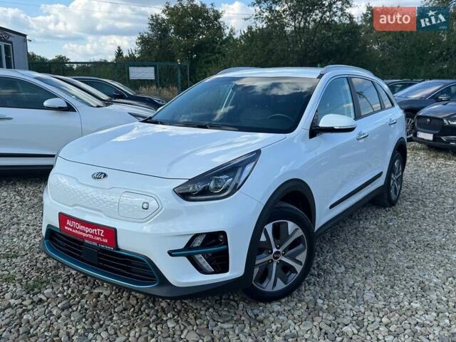 Білий Кіа Niro, об'ємом двигуна 0 л та пробігом 59 тис. км за 23800 $, фото 9 на Automoto.ua