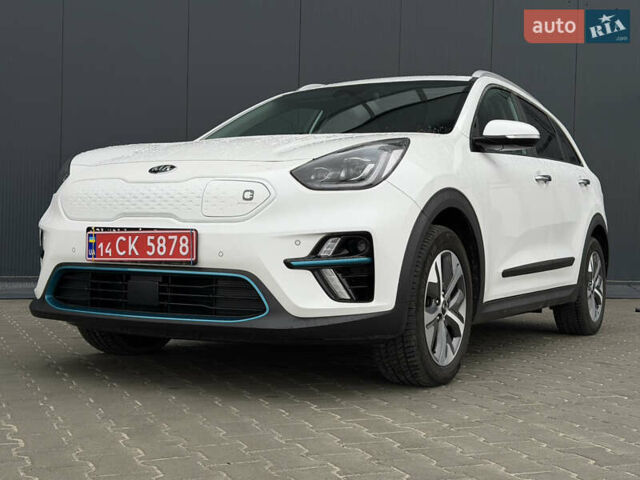 Белый Киа Niro, объемом двигателя 0 л и пробегом 51 тыс. км за 24200 $, фото 4 на Automoto.ua