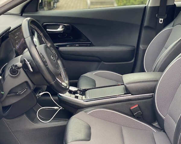 Белый Киа Niro, объемом двигателя 0 л и пробегом 150 тыс. км за 18299 $, фото 15 на Automoto.ua