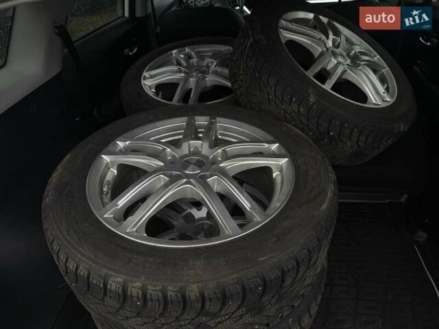 Белый Киа Niro, объемом двигателя 0 л и пробегом 31 тыс. км за 24700 $, фото 3 на Automoto.ua