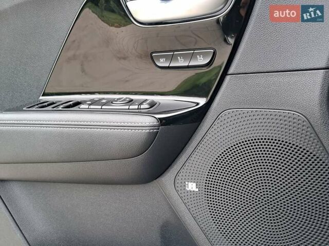 Білий Кіа Niro, об'ємом двигуна 0 л та пробігом 60 тис. км за 22900 $, фото 40 на Automoto.ua