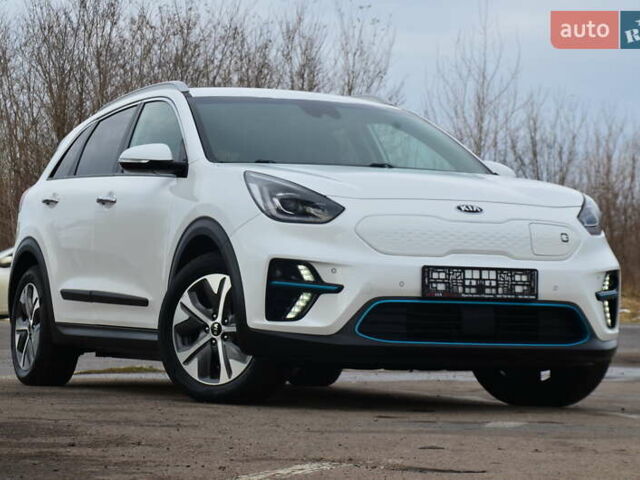 Белый Киа Niro, объемом двигателя 0 л и пробегом 73 тыс. км за 19548 $, фото 21 на Automoto.ua