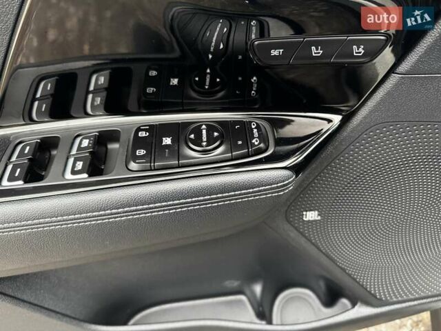 Белый Киа Niro, объемом двигателя 0 л и пробегом 160 тыс. км за 19400 $, фото 21 на Automoto.ua