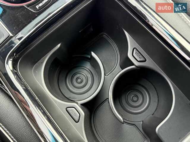 Білий Кіа Niro, об'ємом двигуна 0 л та пробігом 82 тис. км за 23266 $, фото 59 на Automoto.ua