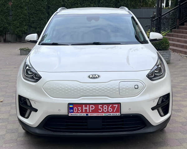 Белый Киа Niro, объемом двигателя 0 л и пробегом 92 тыс. км за 19800 $, фото 3 на Automoto.ua