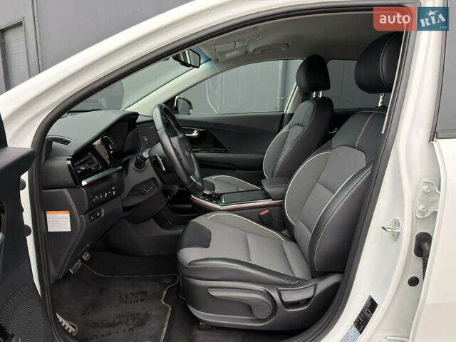 Белый Киа Niro, объемом двигателя 0 л и пробегом 39 тыс. км за 23400 $, фото 16 на Automoto.ua
