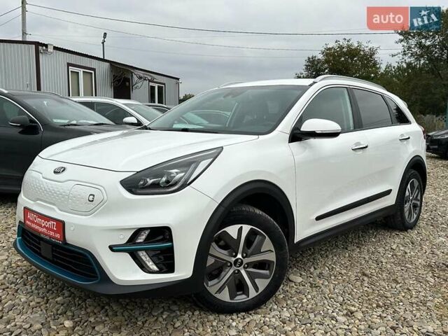 Белый Киа Niro, объемом двигателя 0 л и пробегом 56 тыс. км за 23400 $, фото 15 на Automoto.ua