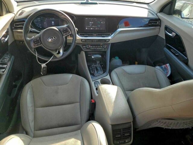 Белый Киа Niro, объемом двигателя 1.6 л и пробегом 65 тыс. км за 3500 $, фото 7 на Automoto.ua