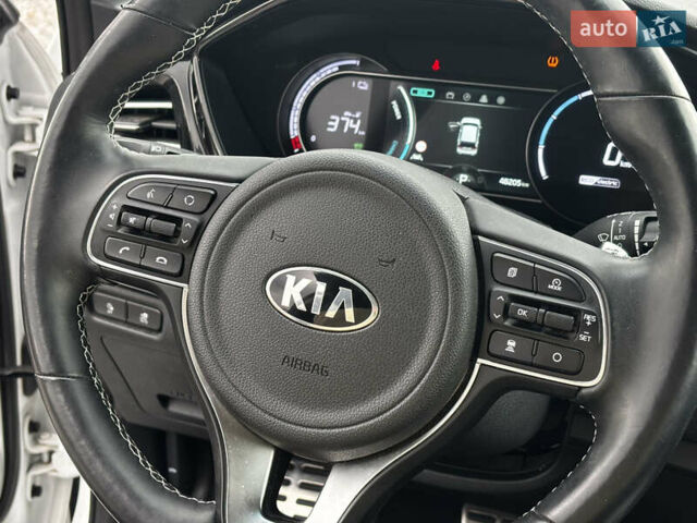 Белый Киа Niro, объемом двигателя 0 л и пробегом 48 тыс. км за 24350 $, фото 29 на Automoto.ua