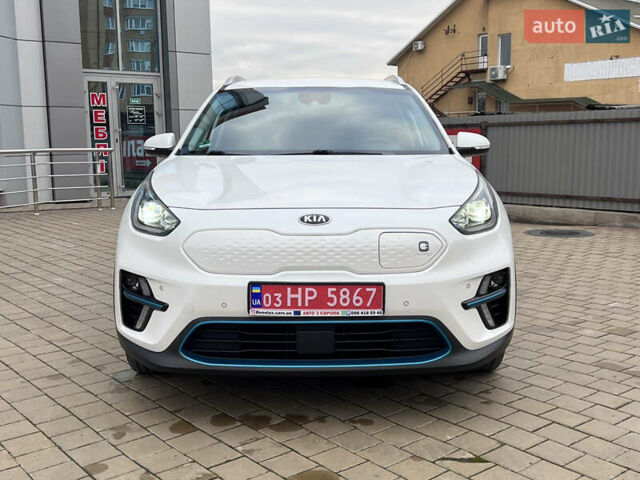 Белый Киа Niro, объемом двигателя 0 л и пробегом 129 тыс. км за 19200 $, фото 1 на Automoto.ua