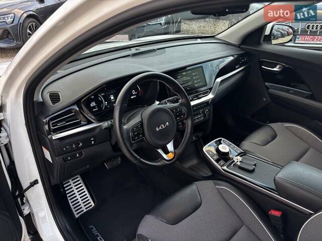 Белый Киа Niro, объемом двигателя 0 л и пробегом 72 тыс. км за 23600 $, фото 29 на Automoto.ua