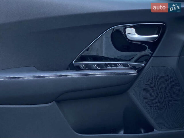 Білий Кіа Niro, об'ємом двигуна 0 л та пробігом 68 тис. км за 20750 $, фото 25 на Automoto.ua