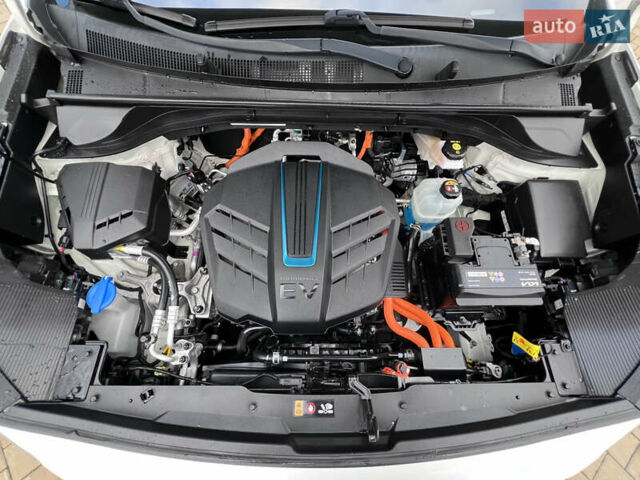 Белый Киа Niro, объемом двигателя 0 л и пробегом 129 тыс. км за 19200 $, фото 11 на Automoto.ua