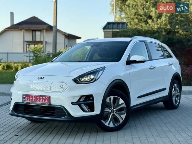 Белый Киа Niro, объемом двигателя 0 л и пробегом 82 тыс. км за 18950 $, фото 7 на Automoto.ua