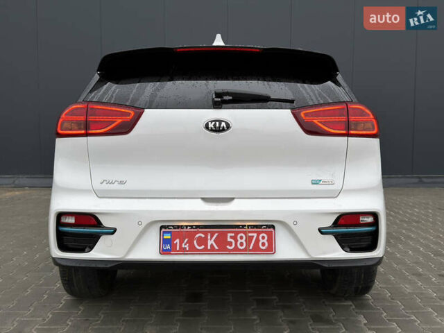 Белый Киа Niro, объемом двигателя 0 л и пробегом 51 тыс. км за 24200 $, фото 115 на Automoto.ua