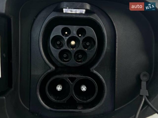 Белый Киа Niro, объемом двигателя 0 л и пробегом 59 тыс. км за 22800 $, фото 8 на Automoto.ua