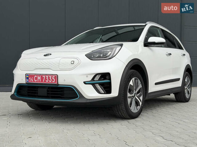 Белый Киа Niro, объемом двигателя 0 л и пробегом 39 тыс. км за 23400 $, фото 5 на Automoto.ua