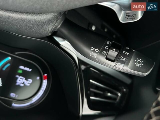 Белый Киа Niro, объемом двигателя 0 л и пробегом 62 тыс. км за 23500 $, фото 49 на Automoto.ua