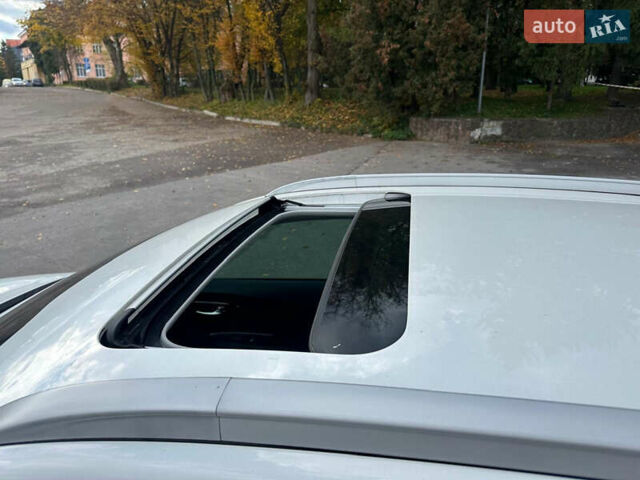 Белый Киа Niro, объемом двигателя 1.6 л и пробегом 40 тыс. км за 25150 $, фото 27 на Automoto.ua