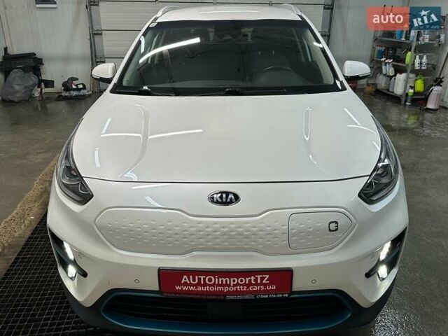 Білий Кіа Niro, об'ємом двигуна 0 л та пробігом 35 тис. км за 24400 $, фото 32 на Automoto.ua