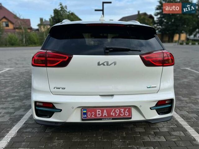 Белый Киа Niro, объемом двигателя 0 л и пробегом 112 тыс. км за 18800 $, фото 6 на Automoto.ua