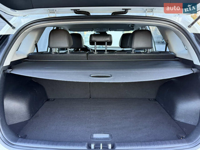 Белый Киа Niro, объемом двигателя 0 л и пробегом 80 тыс. км за 17800 $, фото 68 на Automoto.ua