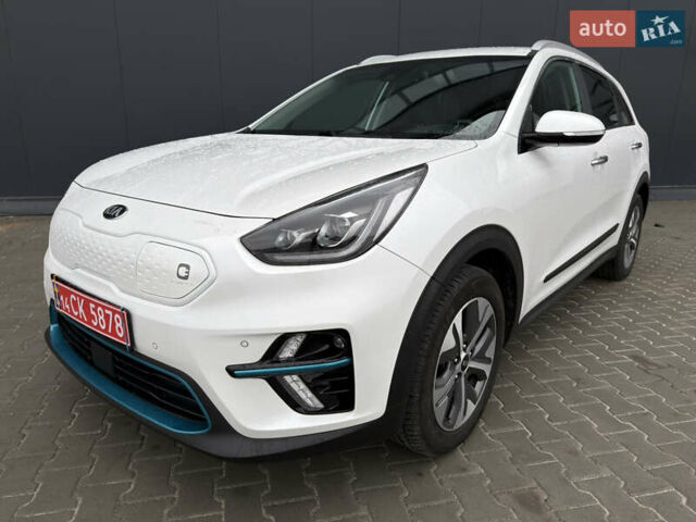 Белый Киа Niro, объемом двигателя 0 л и пробегом 51 тыс. км за 24200 $, фото 2 на Automoto.ua
