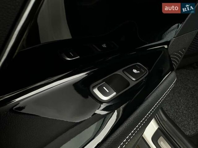 Білий Кіа Niro, об'ємом двигуна 0 л та пробігом 62 тис. км за 24500 $, фото 77 на Automoto.ua