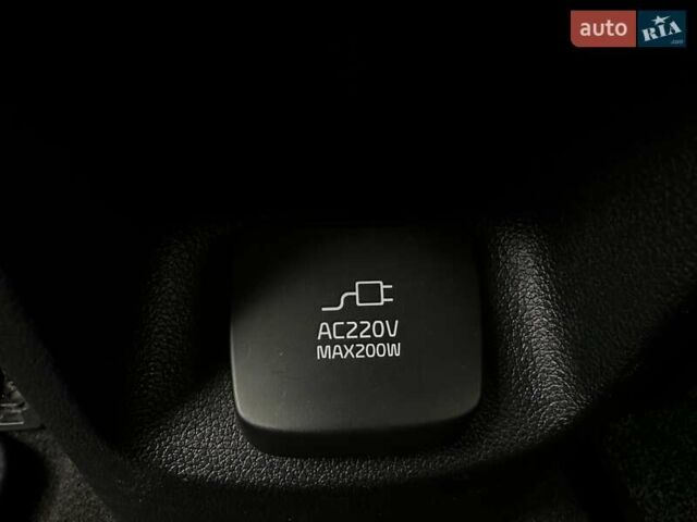 Білий Кіа Niro, об'ємом двигуна 0 л та пробігом 62 тис. км за 24500 $, фото 13 на Automoto.ua