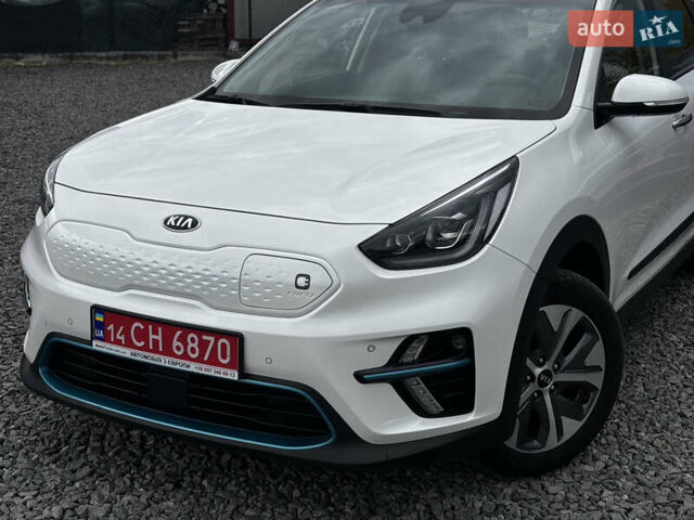 Белый Киа Niro, объемом двигателя 0 л и пробегом 48 тыс. км за 24350 $, фото 7 на Automoto.ua