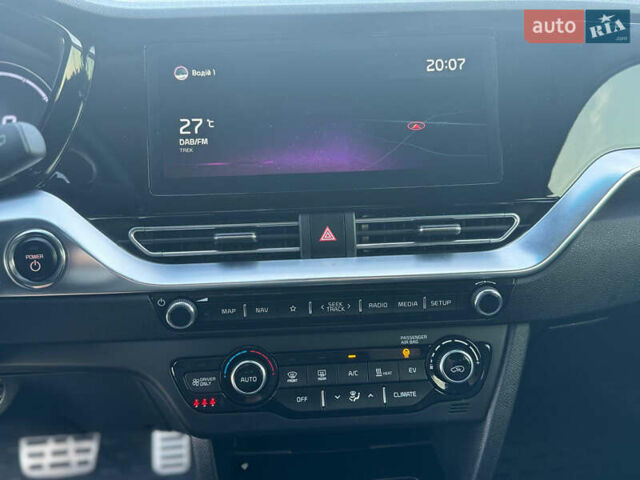 Белый Киа Niro, объемом двигателя 0 л и пробегом 112 тыс. км за 19800 $, фото 21 на Automoto.ua