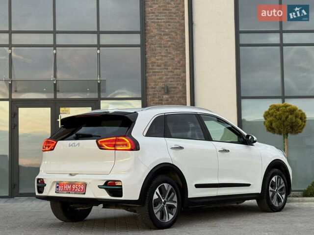 Белый Киа Niro, объемом двигателя 0 л и пробегом 113 тыс. км за 17800 $, фото 16 на Automoto.ua